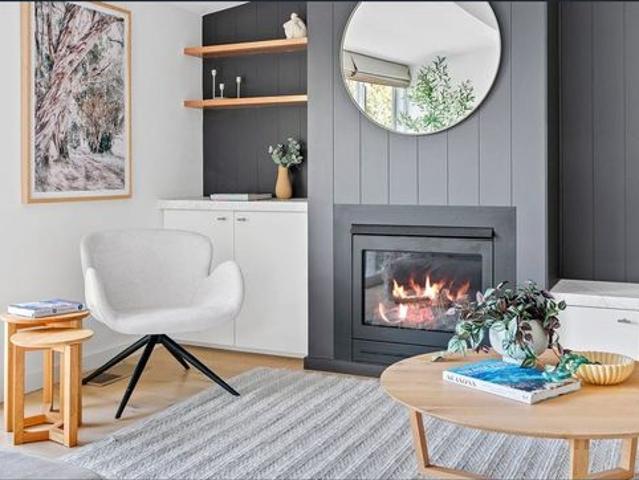Contemporary Coastal Elegance with Flexible Family Living