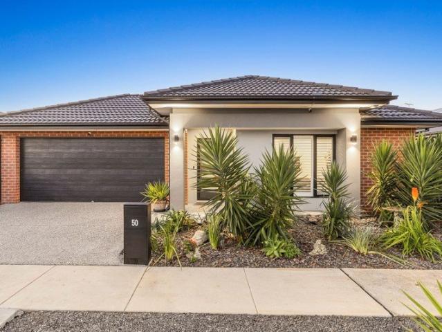 Contemporary Coastal Living, Elevated in Every Detail