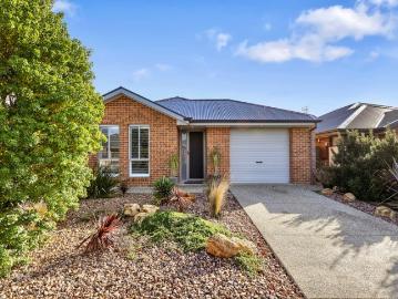 Contemporary Coastal Living Immaculate, Low Maintenance & Move In Ready