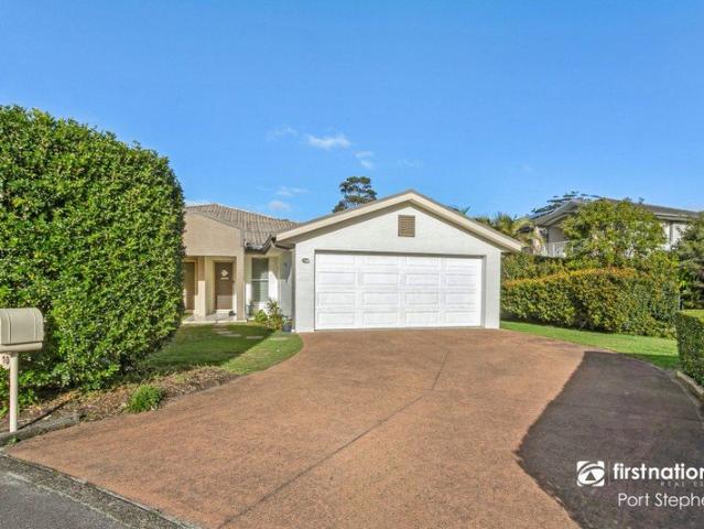 Contemporary Coastal Living in the Heart of Nelson Bay