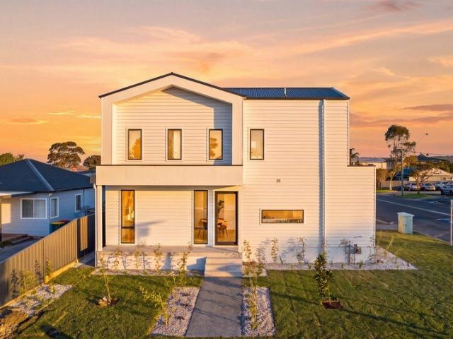Contemporary Coastal Living in the Heart of Warilla