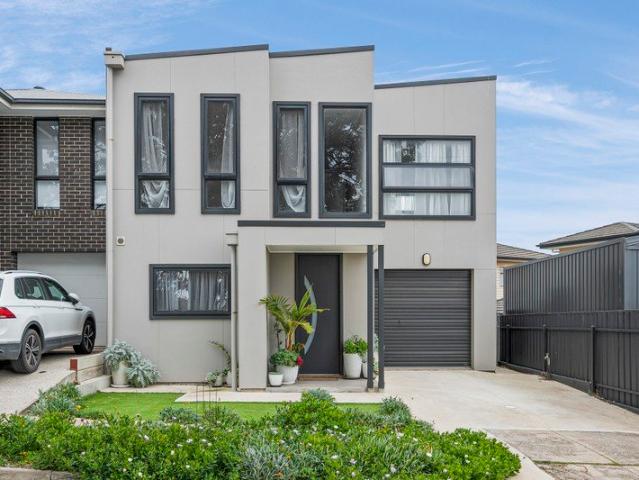 Contemporary Coastal Living, Just Moments from the Beach