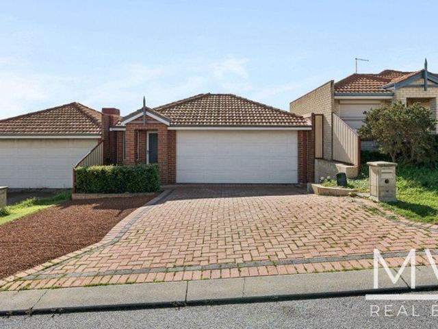 Contemporary Coastal Living with a Stunning Brand New Kitchen!