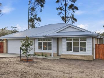 Contemporary Coastal Living with Golf Course & Vineyard Views