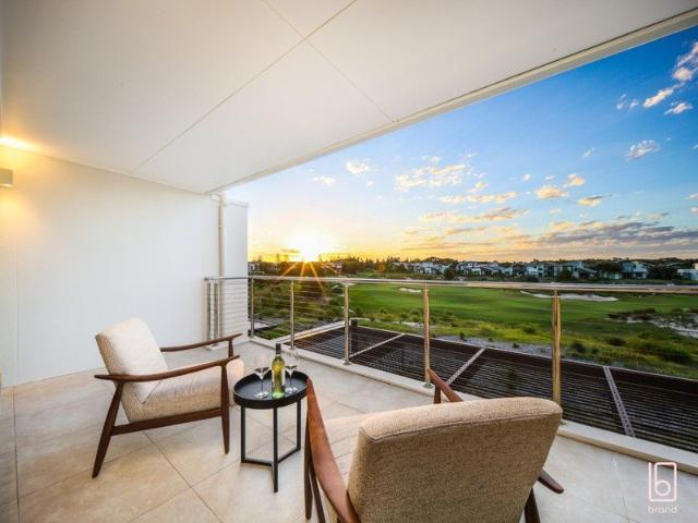 Contemporary Coastal Living with Golf Course Views