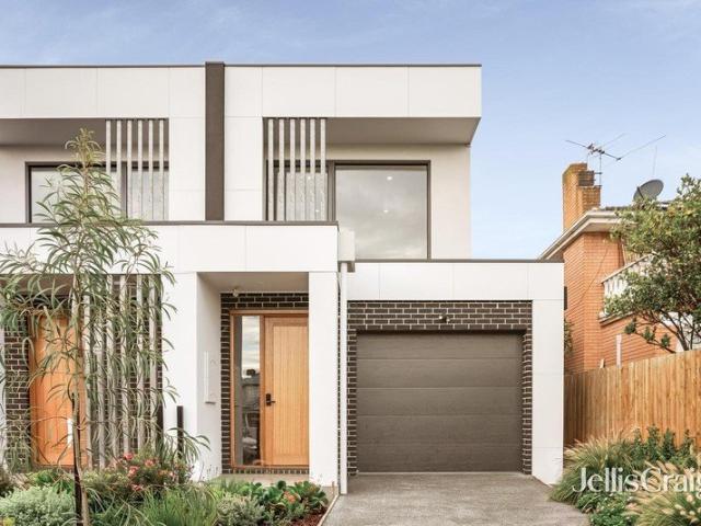 Contemporary Coastal Living with Space to Grow