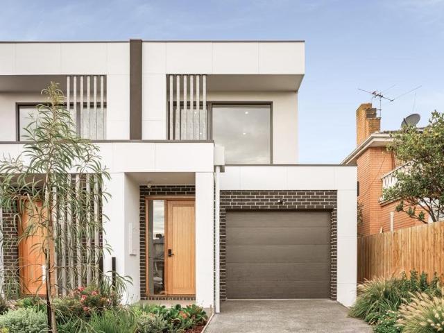Contemporary Coastal Living with Space to Grow