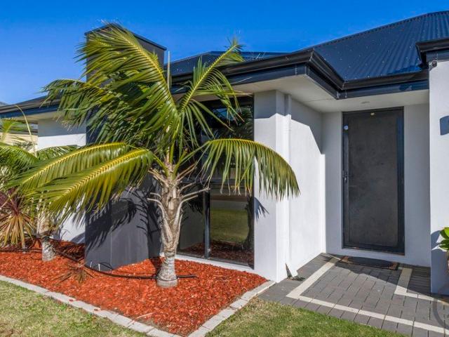 Contemporary Coastal Living with Space, Style & Side Access