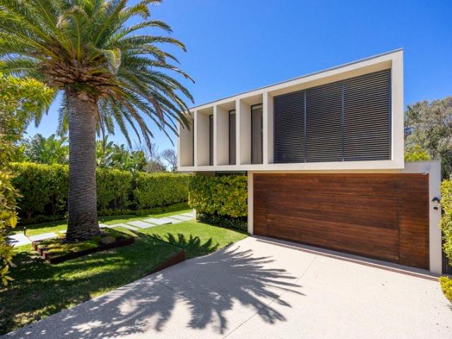 Contemporary Coastal Luxury, Steps from Sorrento Village