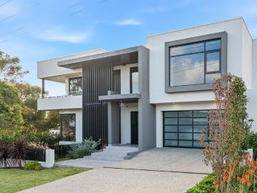Contemporary Coastal Luxury with Ocean Views