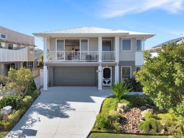 RETIRE IN YOUR COASTAL DREAM HOME