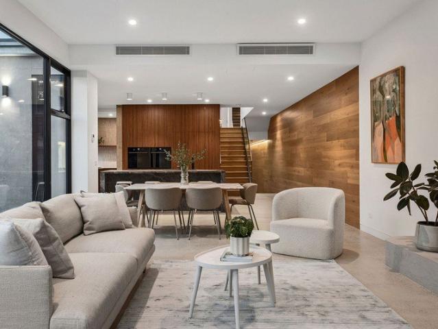 Contemporary Coastal Sophistication
