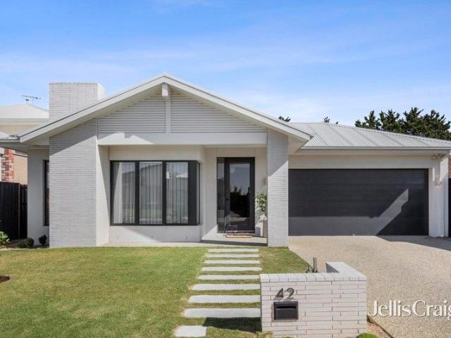 Contemporary Coastal Sophistication