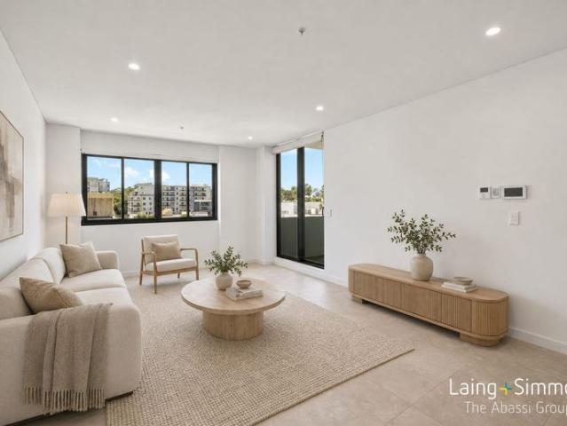 Contemporary Comfort, Unbeatable Convenience in a Prime Location!