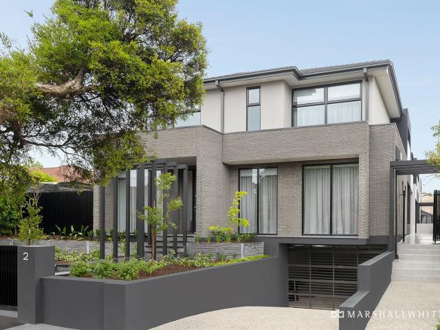 Contemporary Comfort with Northern Light