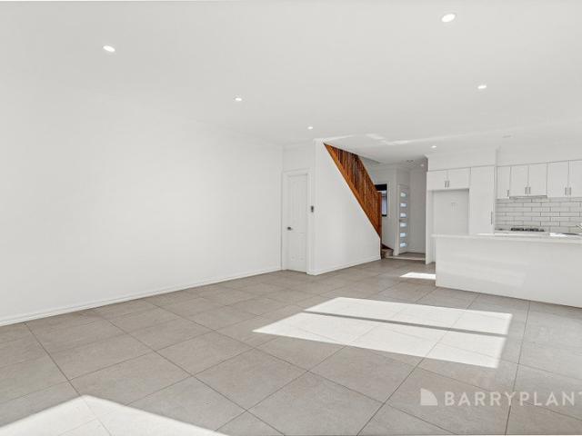 Contemporary Comfort with Everyday Convenience