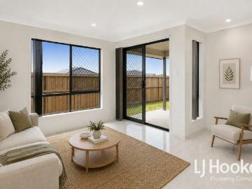 Contemporary Comfort with Easy Indoor Outdoor Living