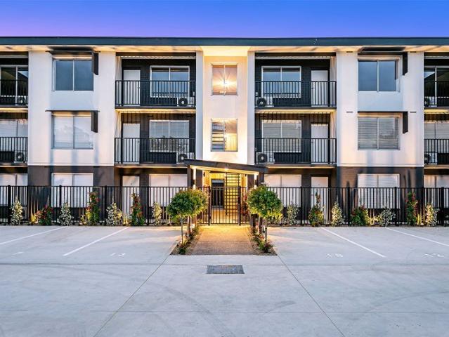 Contemporary Comfort with Private Courtyard Appeal