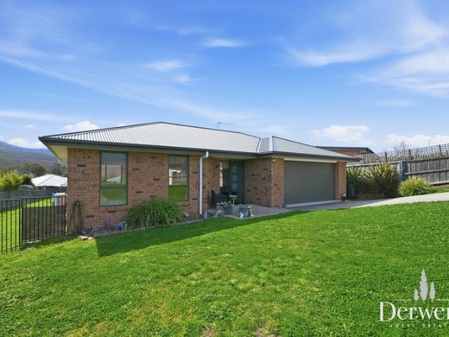 Contemporary Comfort with Space, Style & Lifestyle Appeal