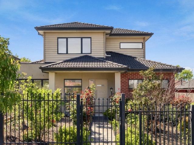 Contemporary Comfort with Spacious Living & Entertaining Appeal