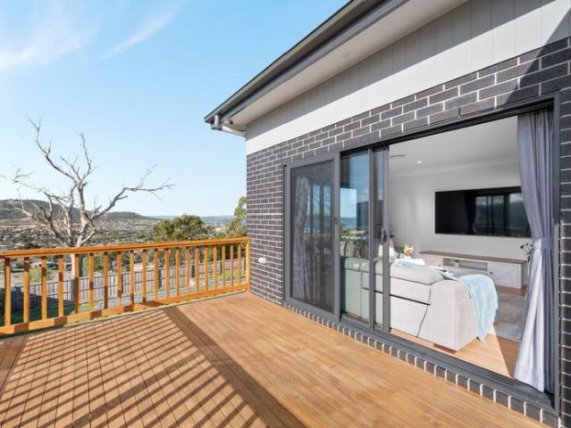 Contemporary Comfort with Spectacular Water Views