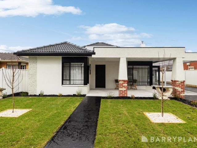 SALE BY SET DATE Closing Tuesday, 22nd of September at 5:00PM Contemporary Comfort with Timeless Appeal