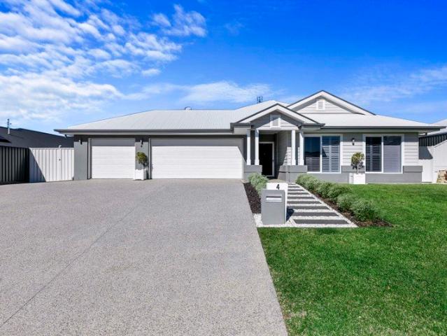 Spacious Quality Family Home in sought after Springs Estate