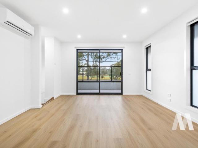 Contemporary Comfort and Space in the Heart of Heidelberg West