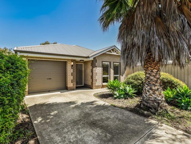 Contemporary Comfort & Easy Care Living in Mitchell Park