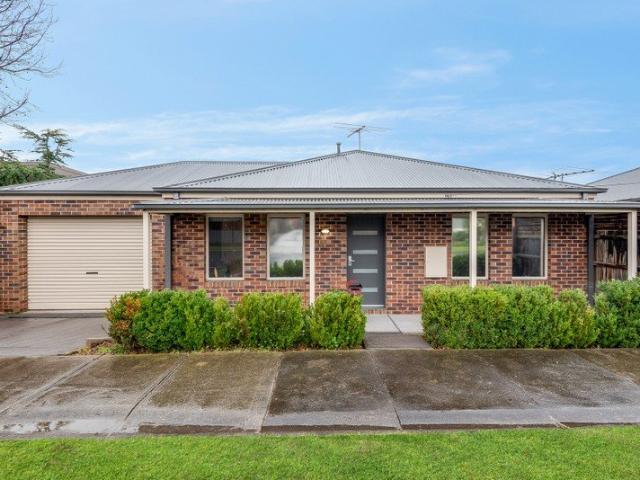 Contemporary Comfort, Easy Living on Own Title