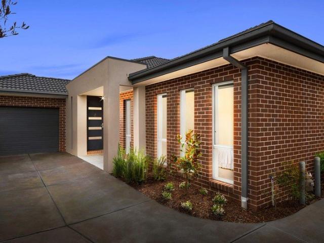 Contemporary Comfort & Effortless Lifestyle Appeal