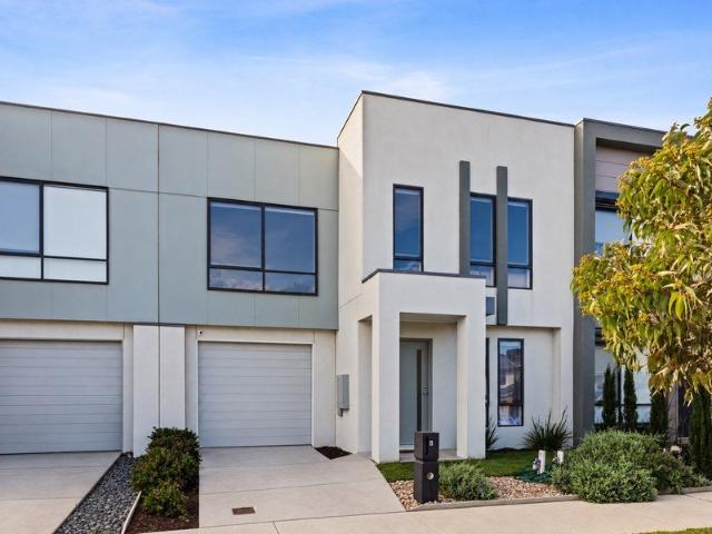 Contemporary Comfort, Effortless Living