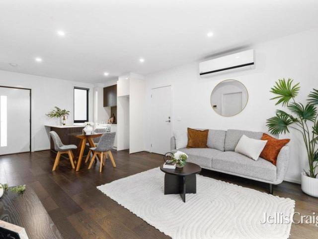 Contemporary Comfort, Effortless Living
