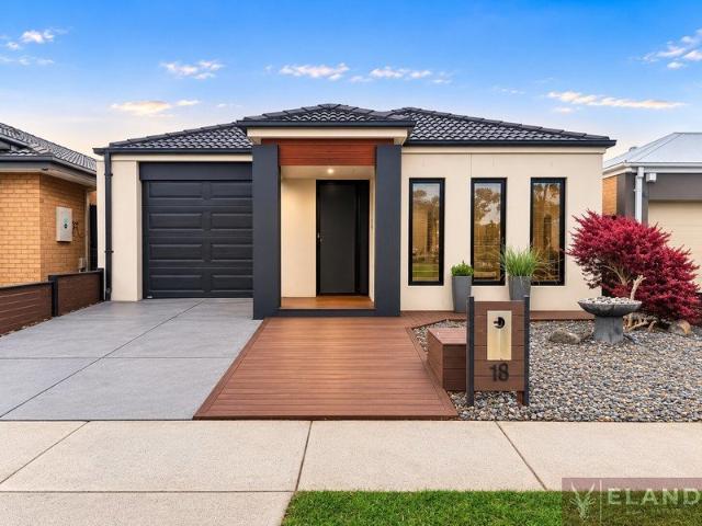 Contemporary Comfort & Effortless Living in the Heart of Weir Views
