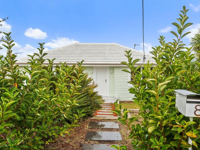 CONTEMPORARY COMFORT, ENDLESS POTENTIAL IN LAKE ILLAWARRA
