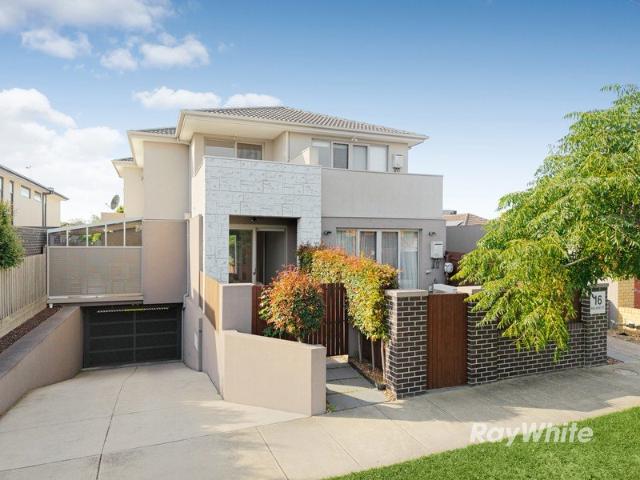Contemporary Comfort, Exceptional Convenience