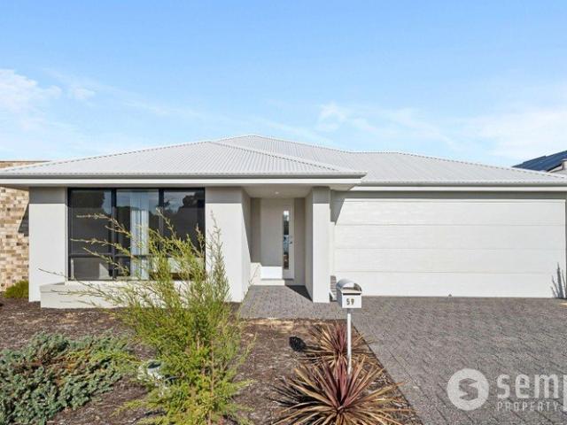 Contemporary Comfort Bushland Outlook!