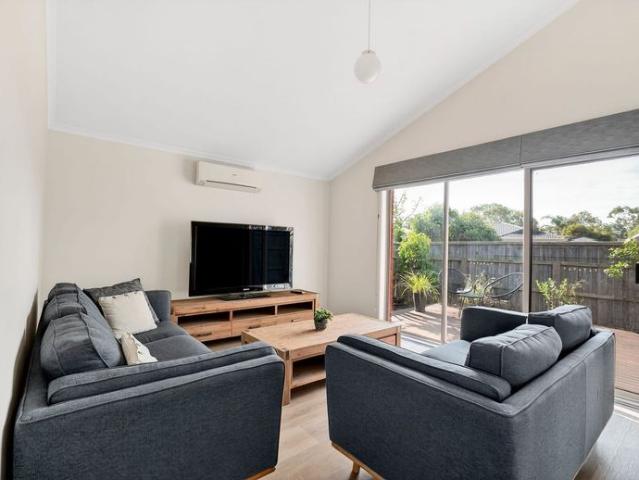 Contemporary Comfort in the Heart of Grovedale