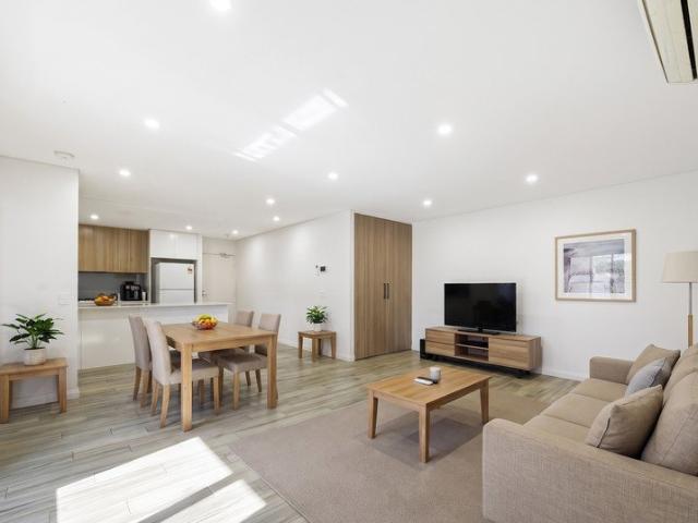 Contemporary Comfort in the Heart of Homebush