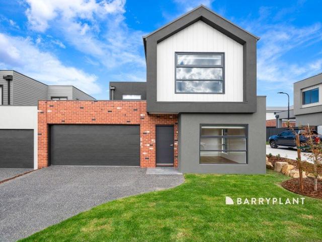 Contemporary Comfort in the Heart of Officer Brand New Townhouse!