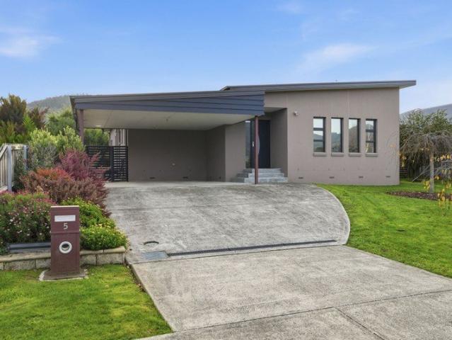 Contemporary Comfort in the Heart of Ranelagh