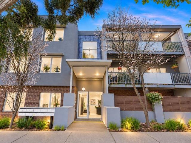 Contemporary Comfort in the Heart of Ringwood!