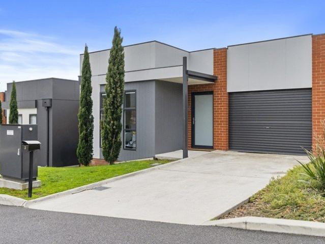 Contemporary comfort in a prime location