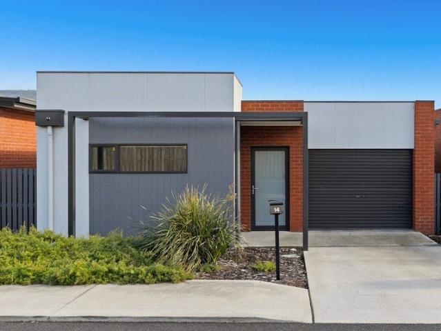 Contemporary comfort in a prime location