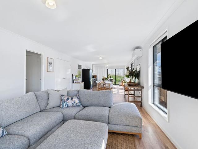 Contemporary Comfort in a Quiet Cul de Sac