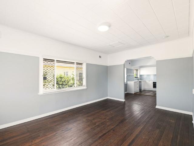 Contemporary comfort in a sought after location