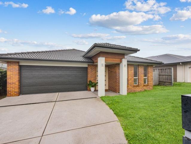 Contemporary Comfort in a Thriving Family Community