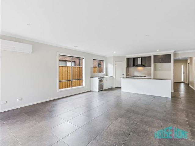 Contemporary Comfort in a Thriving Location