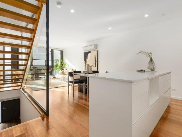 Contemporary Comfort in Parklands Pocket