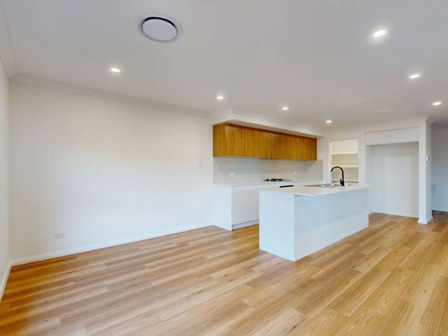 Contemporary comfort in Southlakes